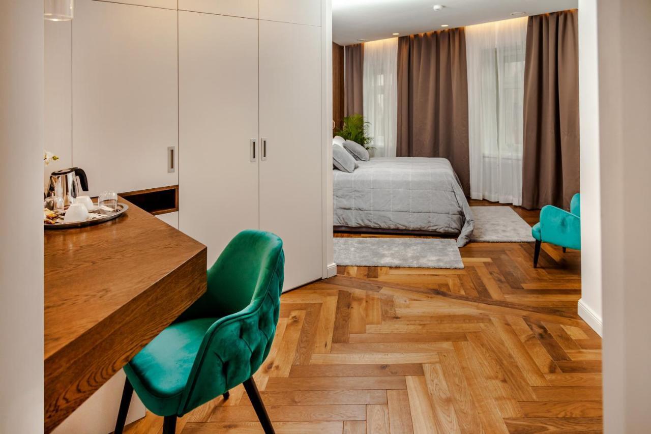 Eye Luxury Suites Hotel 3*