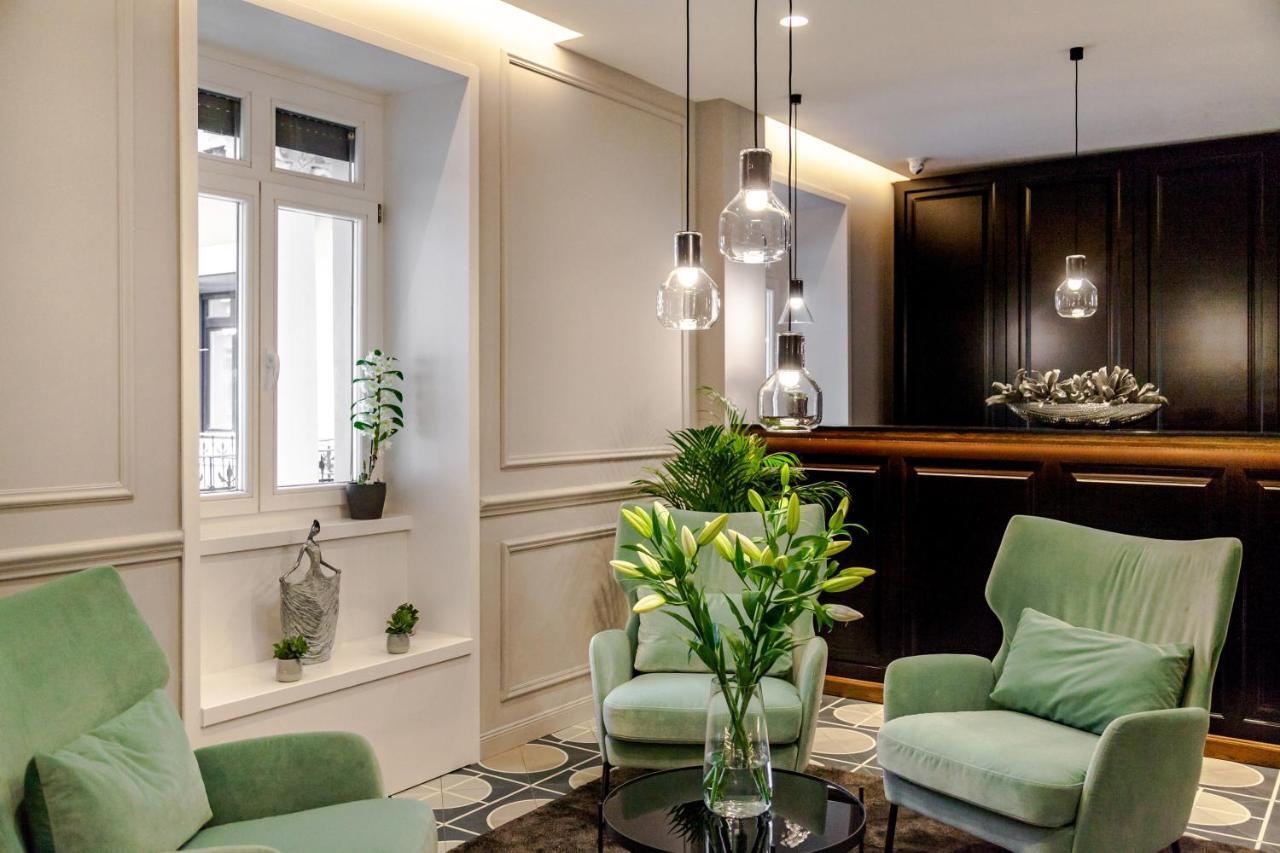 Eye Luxury Suites
